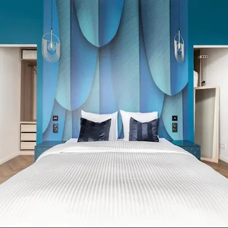 Deluxe Prive Centre Avec Parking Gratuit Apartment