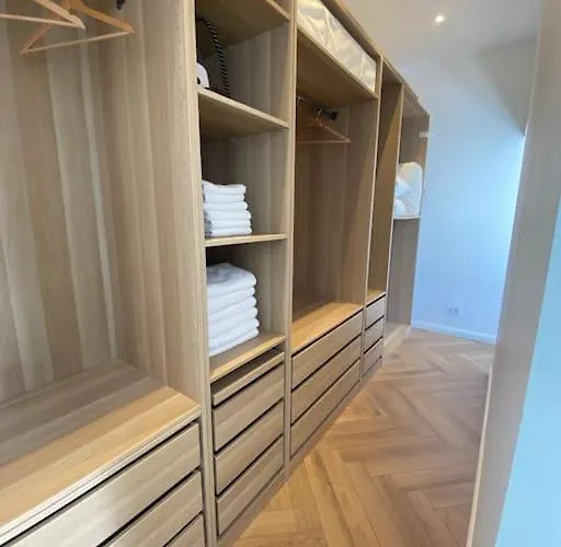 Deluxe Centre Avec Parking Privé Apartamento *
