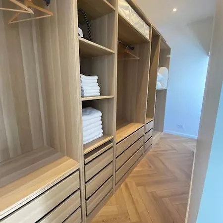 Deluxe Confort Avec Parking Prive Apartmán *